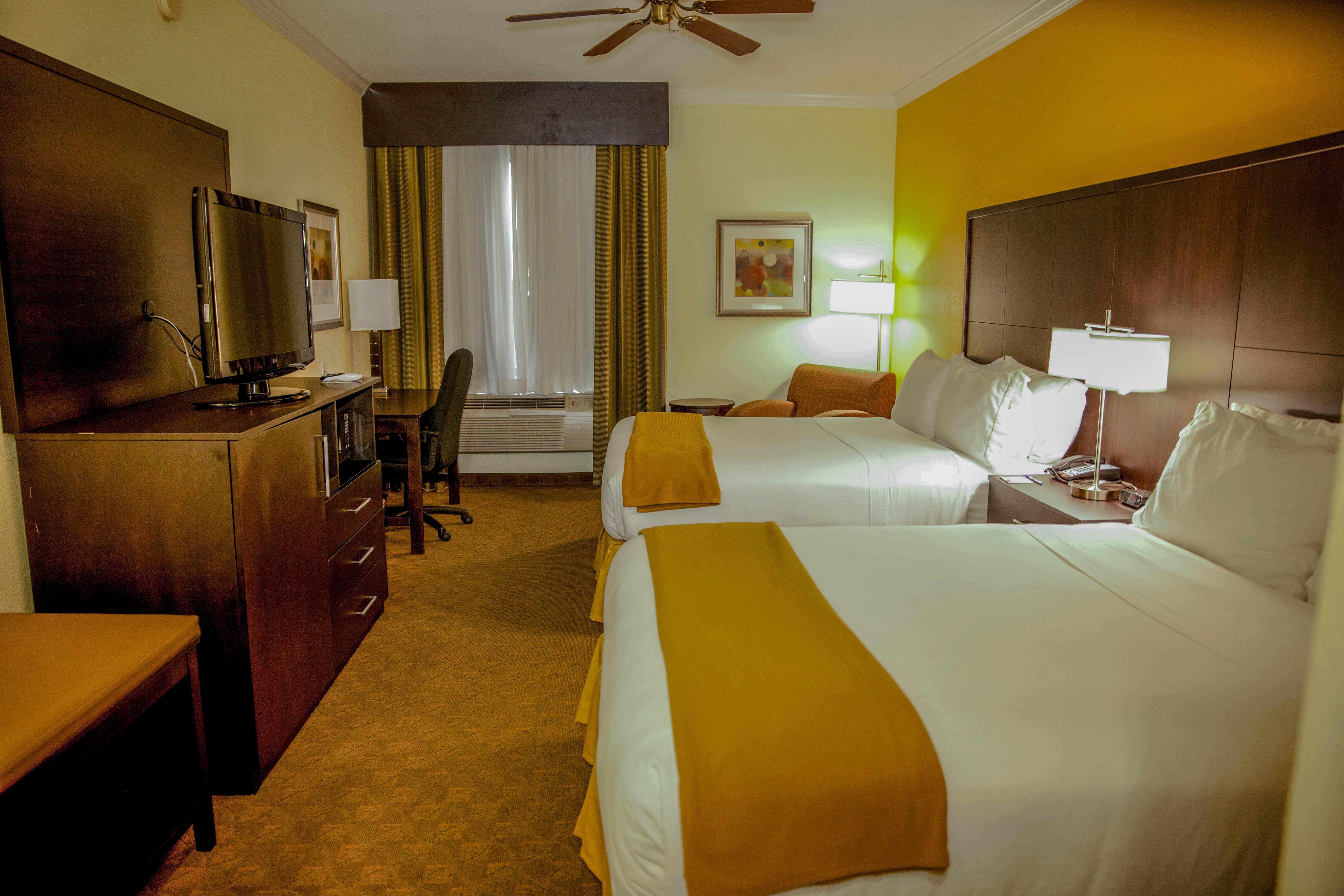 Holiday Inn Express Hotel & Suites Houston North Intercontinental By Ihg Екстер'єр фото