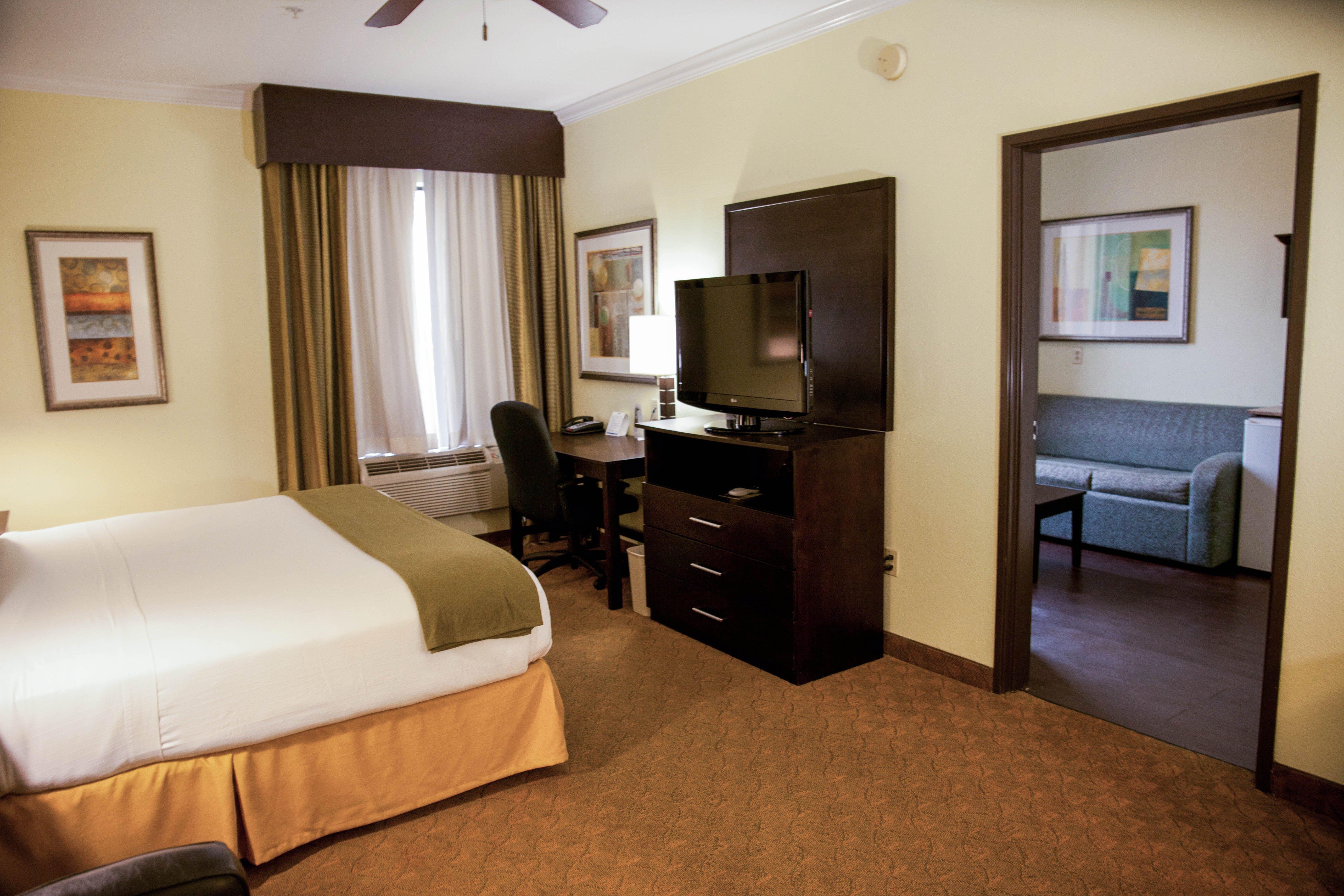 Holiday Inn Express Hotel & Suites Houston North Intercontinental By Ihg Екстер'єр фото