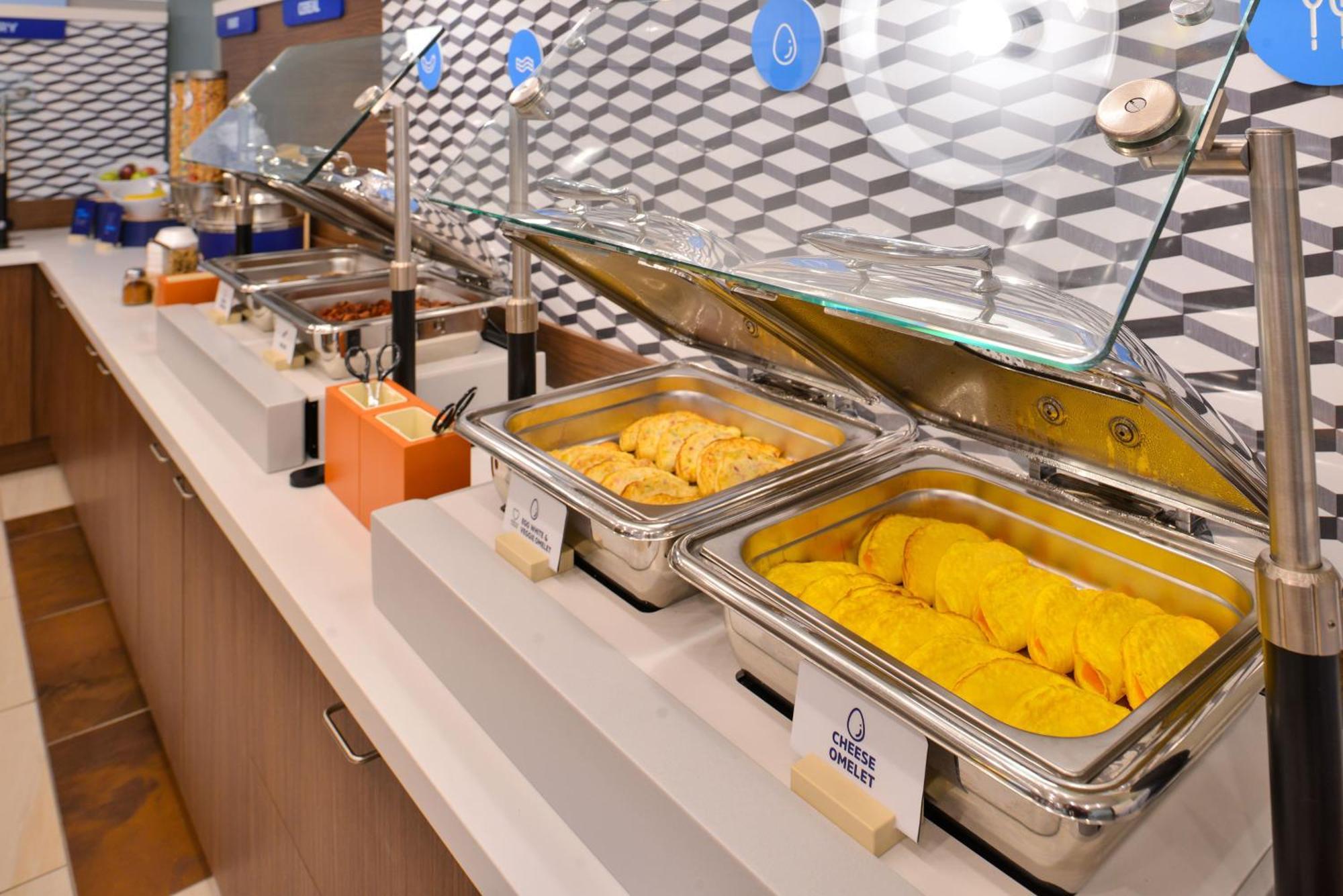 Holiday Inn Express Hotel & Suites Houston North Intercontinental By Ihg Екстер'єр фото